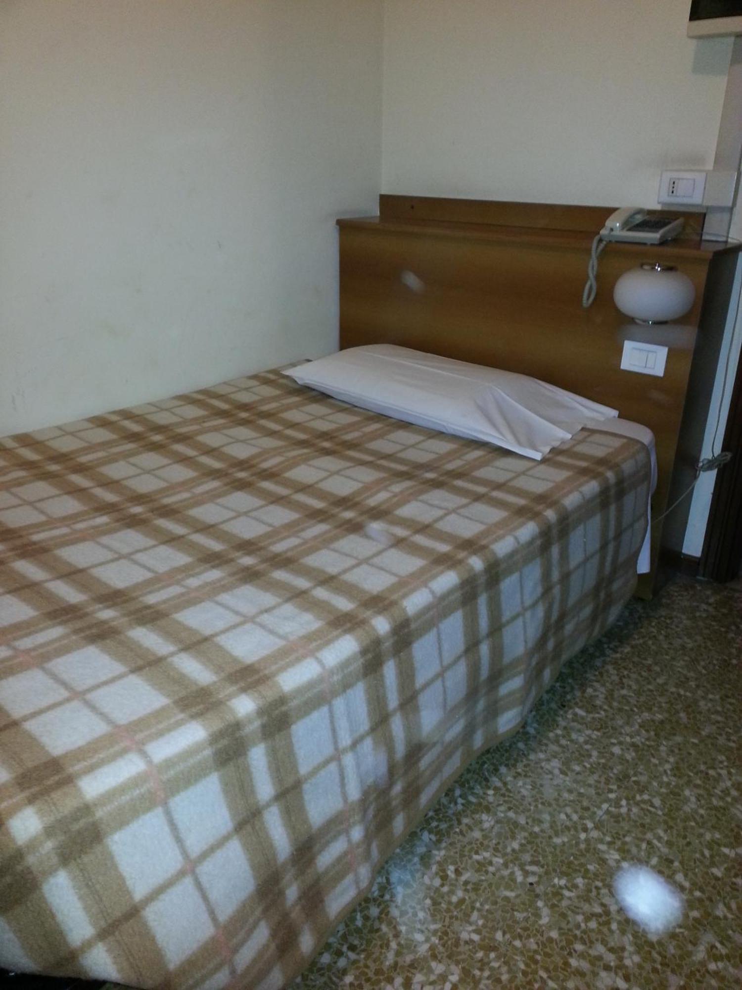 Hotel Lombardia Seveso Eksteriør billede