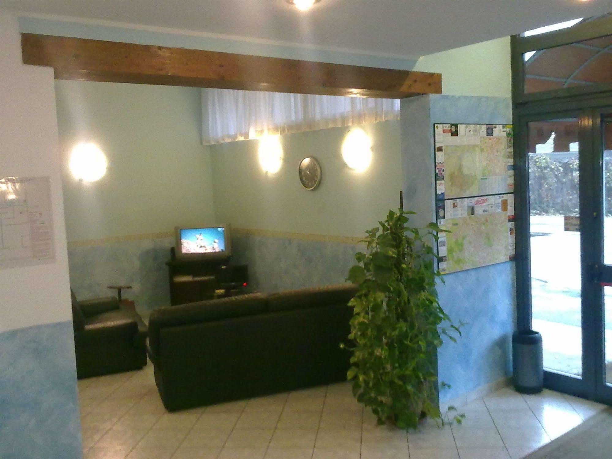 Hotel Lombardia Seveso Eksteriør billede