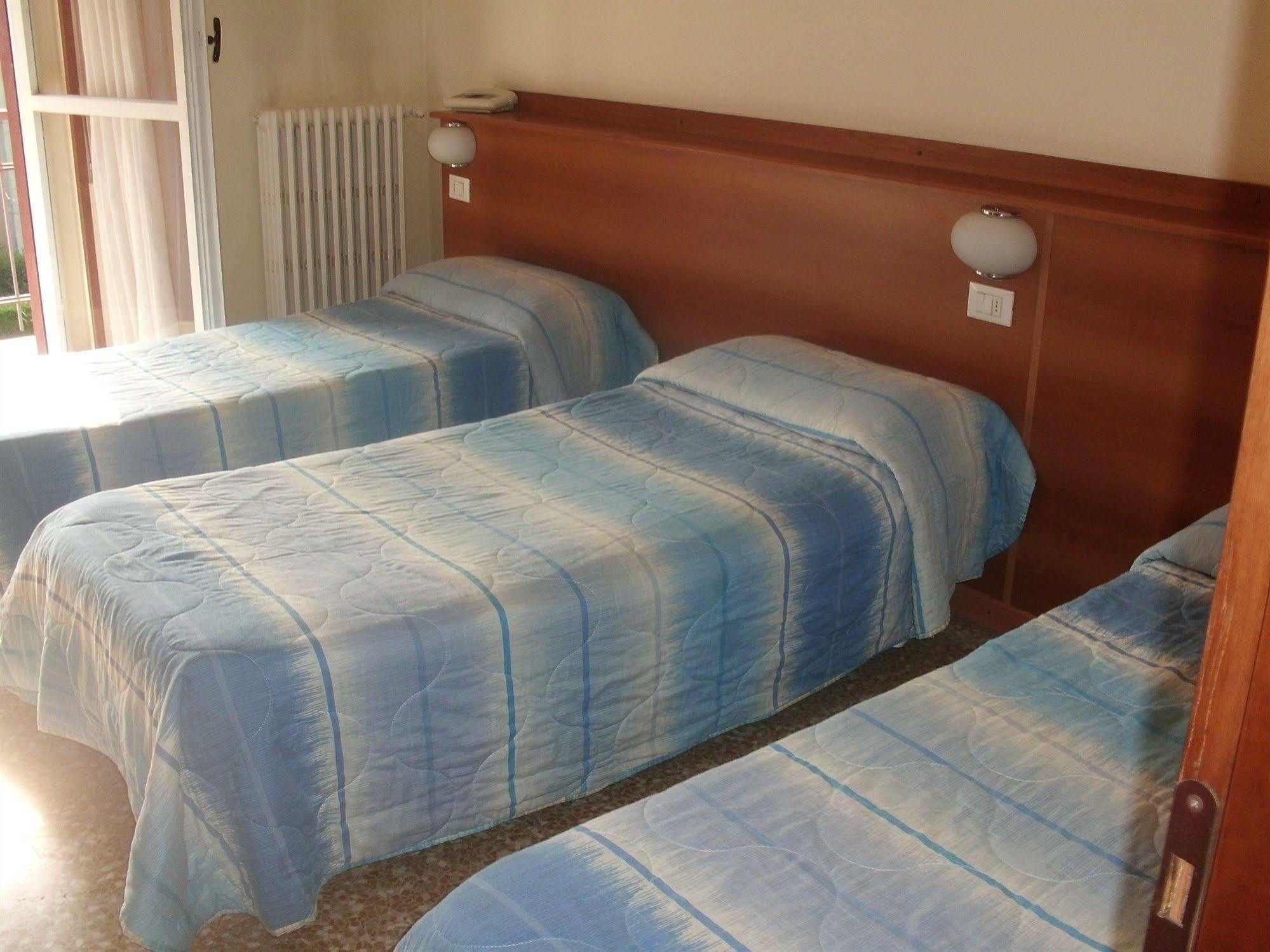 Hotel Lombardia Seveso Eksteriør billede