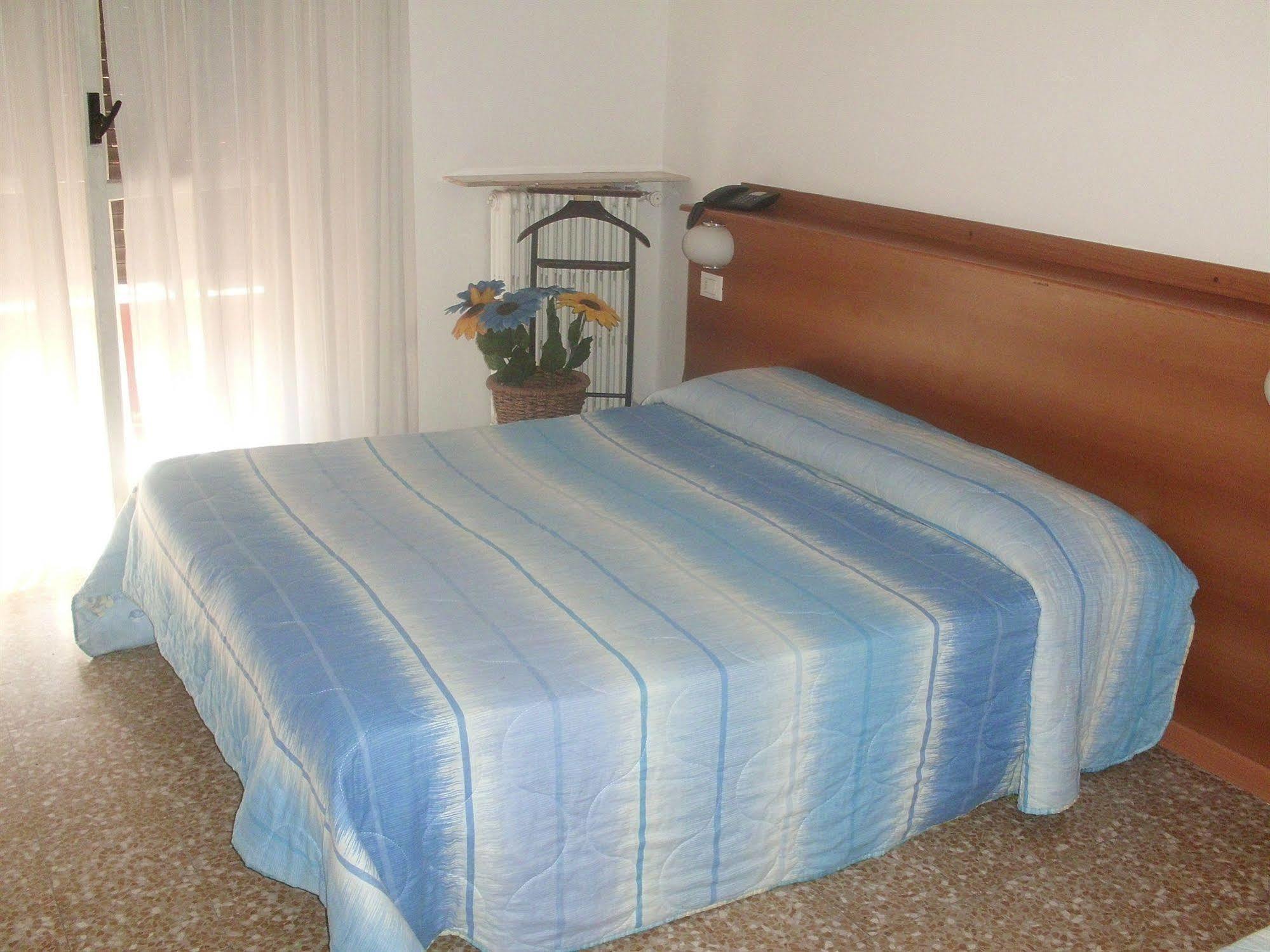 Hotel Lombardia Seveso Eksteriør billede