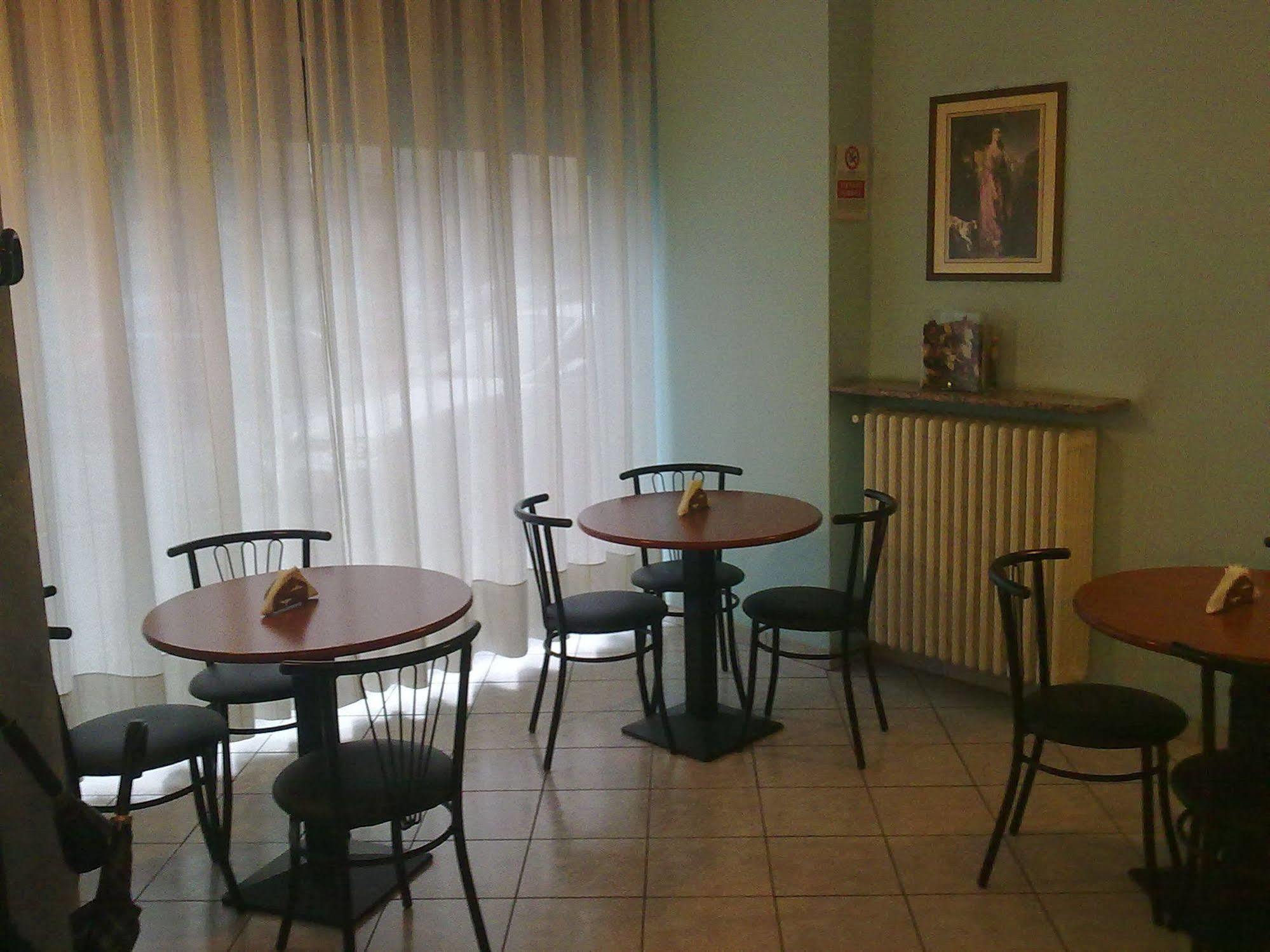 Hotel Lombardia Seveso Eksteriør billede